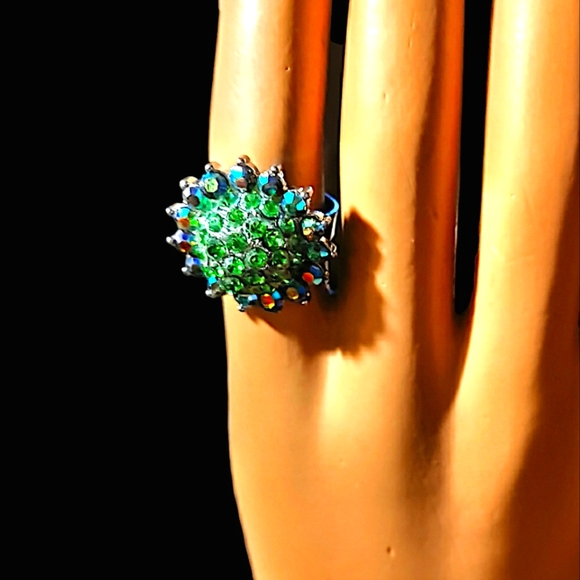 Ring - Picture 3 of 5